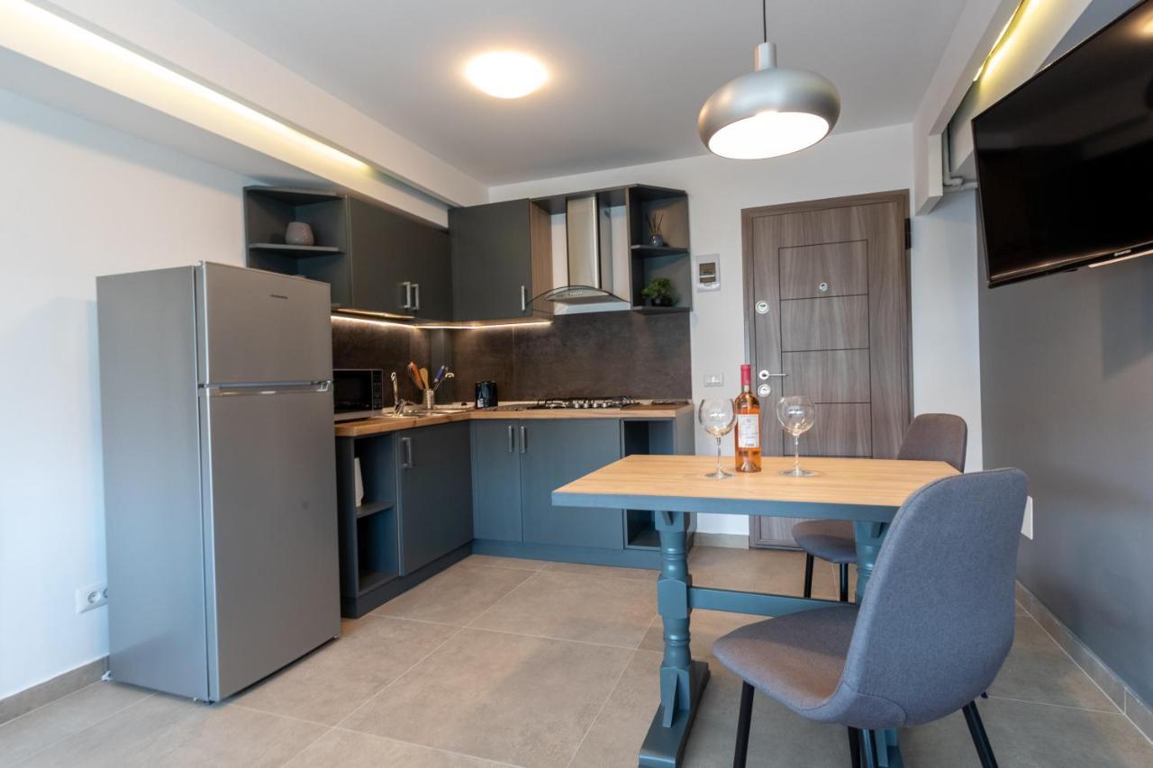 Corso Apartments B&B Focşani Exteriör bild