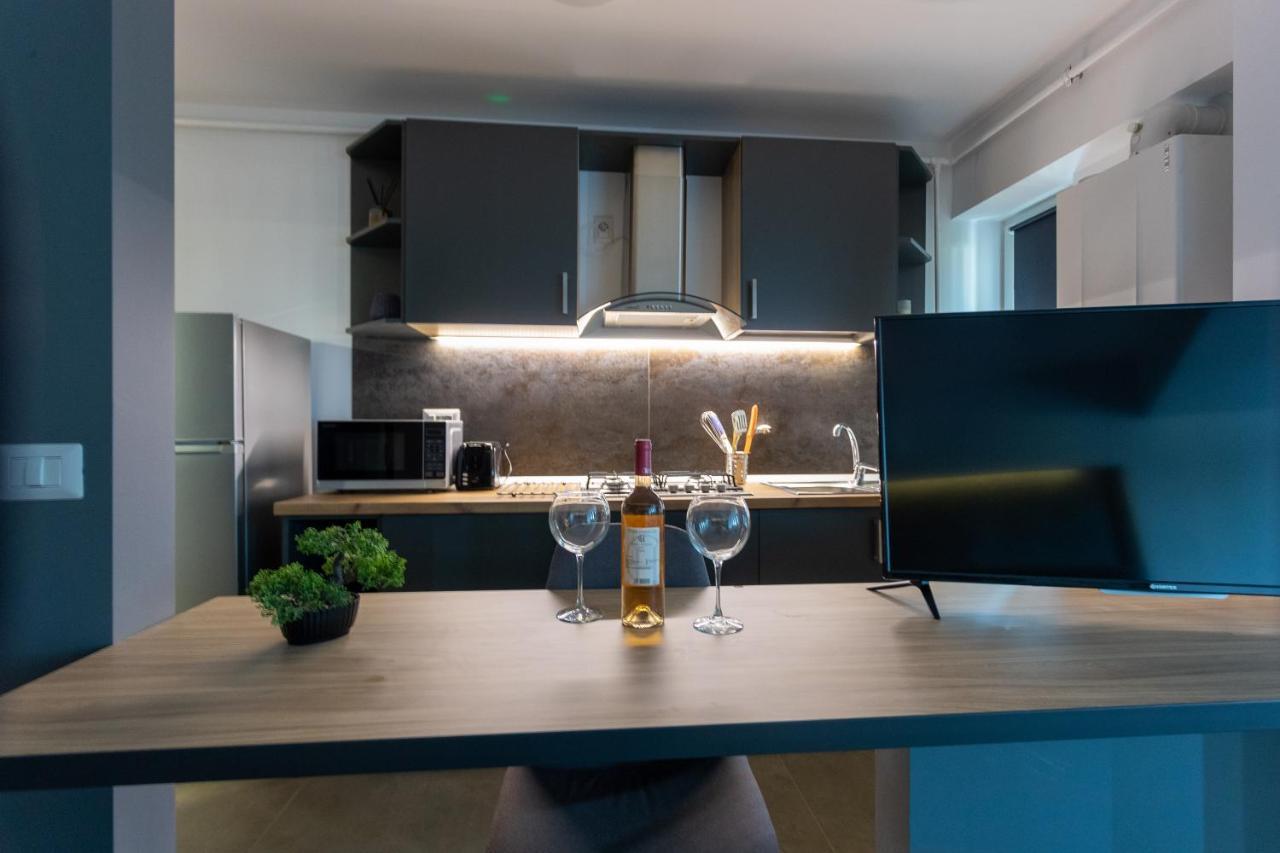 Corso Apartments B&B Focşani Exteriör bild