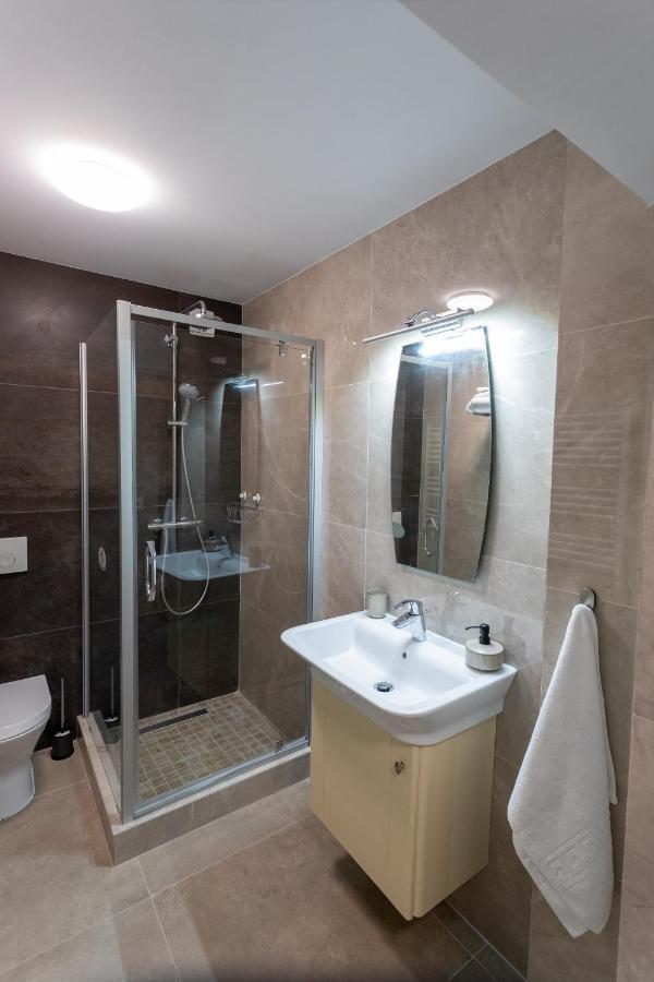 Corso Apartments B&B Focşani Exteriör bild